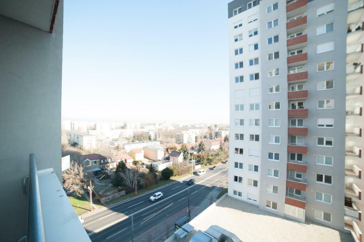 After Eight Apartment 브라티슬라바 외부 사진